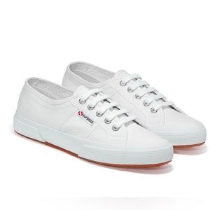 Superga- 2750 Cotu Classic White Size 5